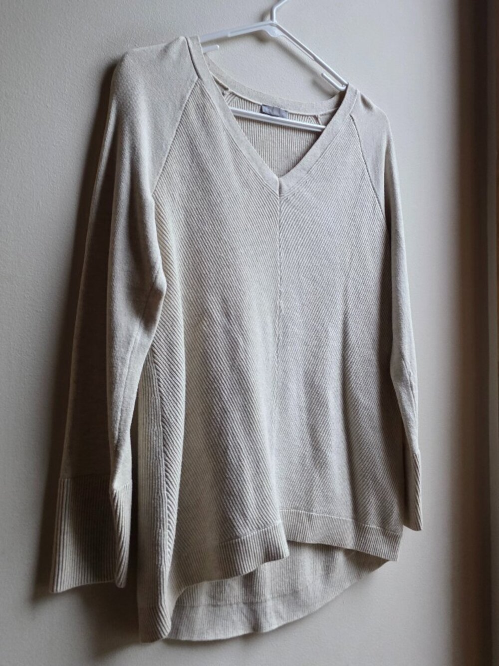 T By Talbots Oatmeal V-Neck Sweater Size XS